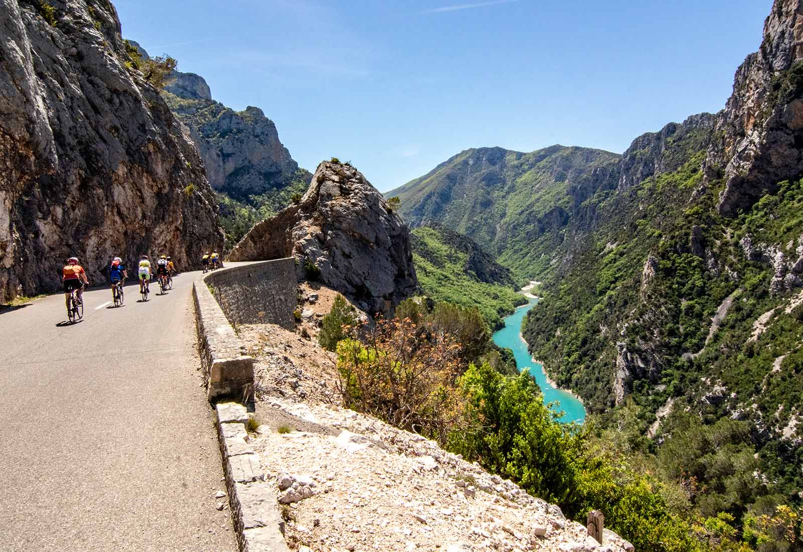 Cyclists make the climb through the Gorges du Verdon towards Col d'Ayen and La Palud